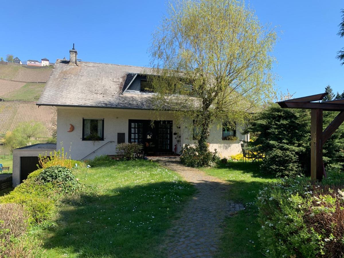 Vias Ferienwohnungen Pünderich Exterior foto